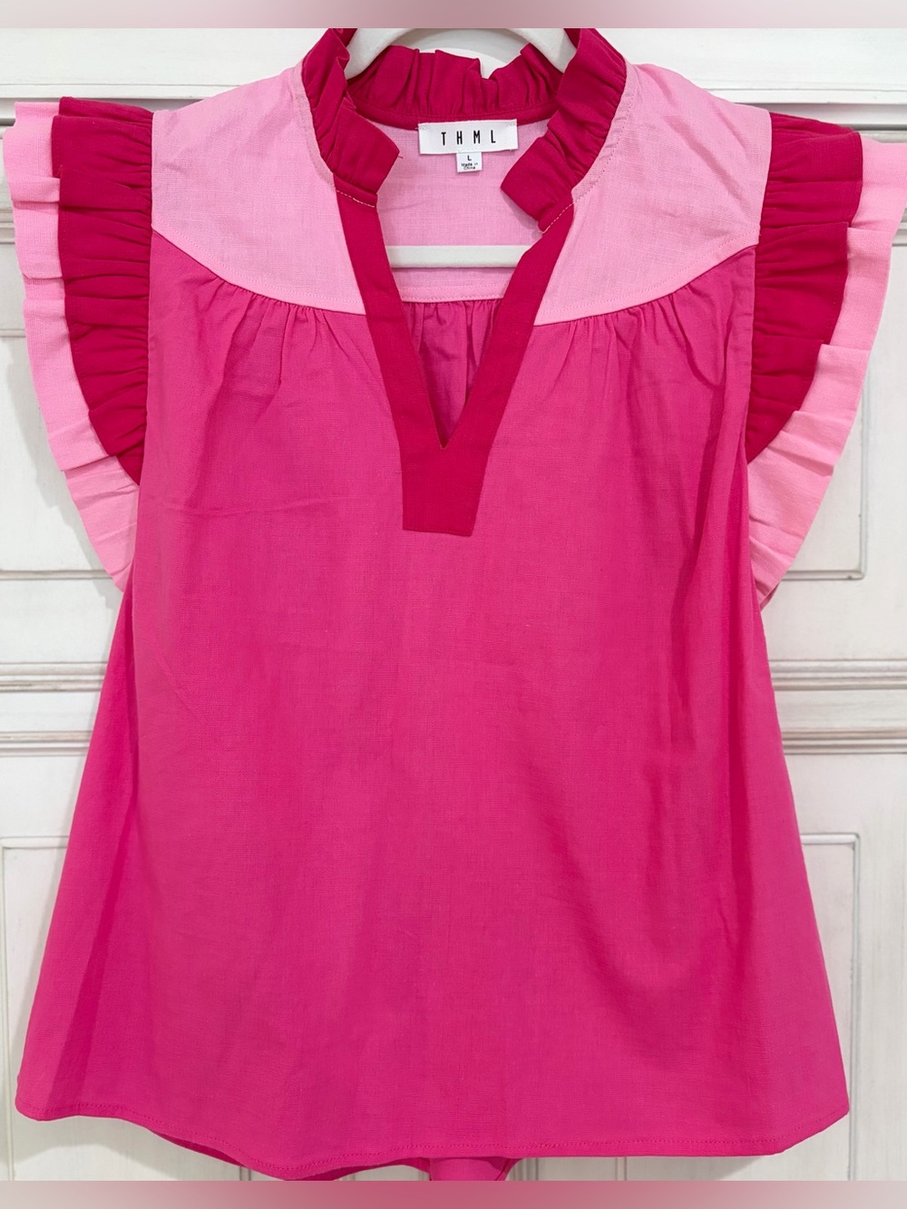 PRELOVED SZ L THML Two-Tone Pink Ruffle V-Neck Top